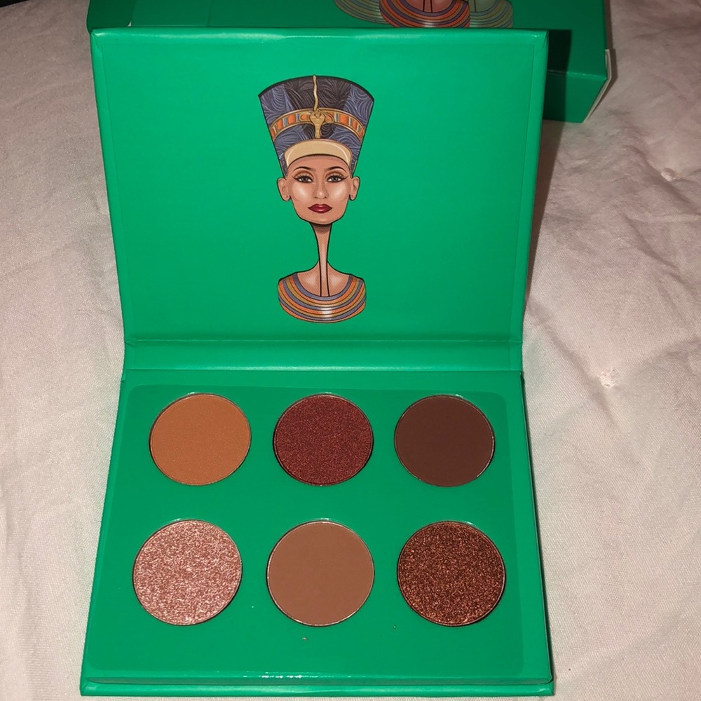 BRAND NEW THE NUBIAN BY JUVIA’S EYESHADOW PALETTE